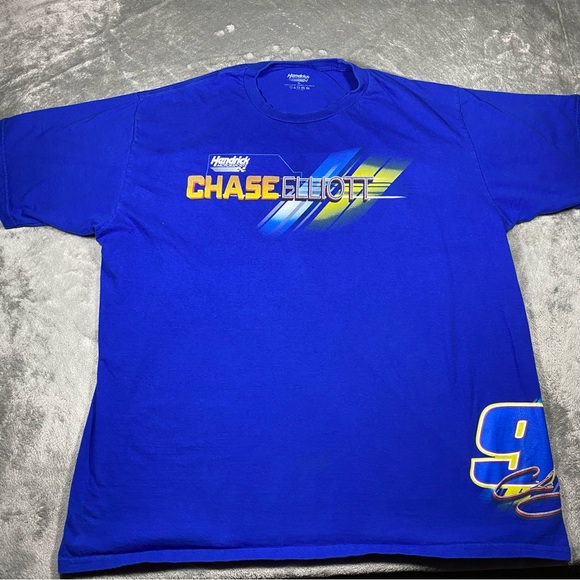 Chase Elliott T-Shirt Men’s XL NASCAR Wrap Around Short Sleeve Crew Graphic Tee - Picture 9 of 10